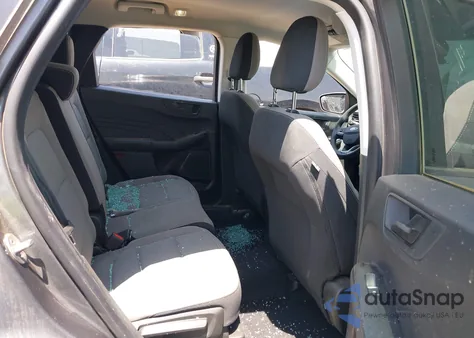 2022 Ford Escape S z USA, uszkodzony, nr VIN 1FMCU0F63NUB56669